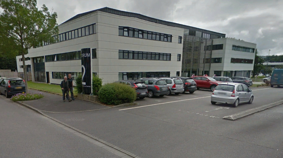 BUREAUX DANS IMMEUBLE HAUT DE GAMME